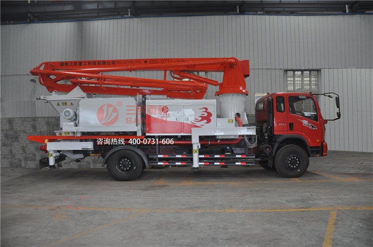 小型攪拌泵車,小型攪拌泵車怎樣操作才能高效無(wú)故障